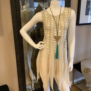 Women’s swimsuit coverup